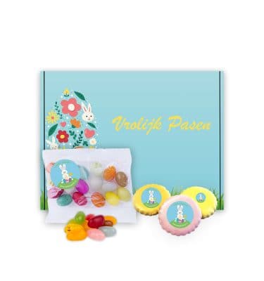 Fruiteitjes 50 gram en 3 likkoekjes met Paasprint Brievenbus Paasgeschenk